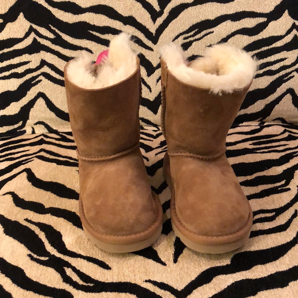 Toddler girl brown uggs
